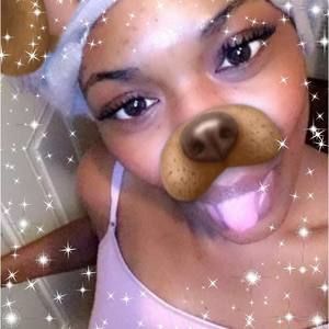 Meet your Posher, Connie